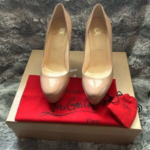 Auth EUC Christian Louboutin Bianca 120 - Patent Leather in Nude Sz 36